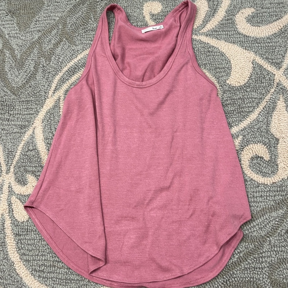 5 Wilfred Free Vonnahme Tanks - Picture 4 of 10